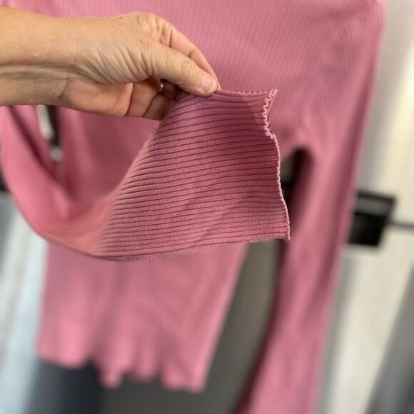 H&M MAMA sweater women’s size S Pink LONG BELL SLEEVE , SLITS , Cable RIBBED NWT - Picture 9 of 10